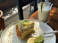 -酤居湖景音乐餐吧(安宁店)