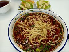 -陆元丰·兰州纯汤牛肉面(自强西路店)