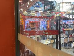 -刘姐啤酒鱼民族演艺餐厅(西街总店)
