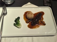 葱烧海参配乌米菌-鲁采LU STYLE(新天地店)