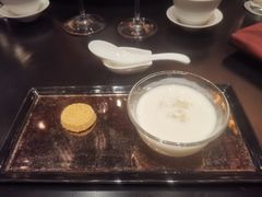燕液杏仁蛋白茶-8餐厅(新葡京酒店)