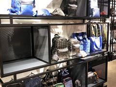 -MCM(比斯特上海购物村店)
