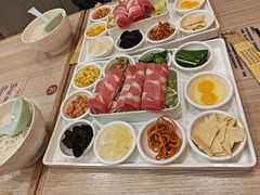 -花馬肆.云南过桥米线(汉神购物广场现场熬汤店)