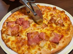 培根鸡肉双拼披萨-萨莉亚意式餐厅(杭州滨江天街店)