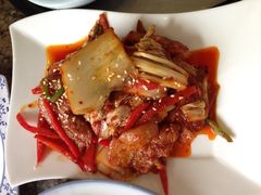 辣白菜炒五花肉-锦江宾馆-花园餐厅