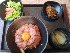 英国风情肉-炼火烤肉店