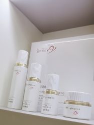 -苗方清颜专业祛痘·皮肤管理