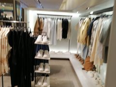 -ZARA(凯德乐峰广场店)