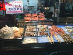 -六合夜市
