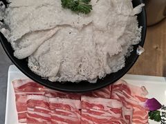 -老牌坊云南鱼豆花火锅(哈西万达店)