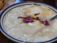 -云阿蛮云南生烫牛肉米线(奉贤路店)