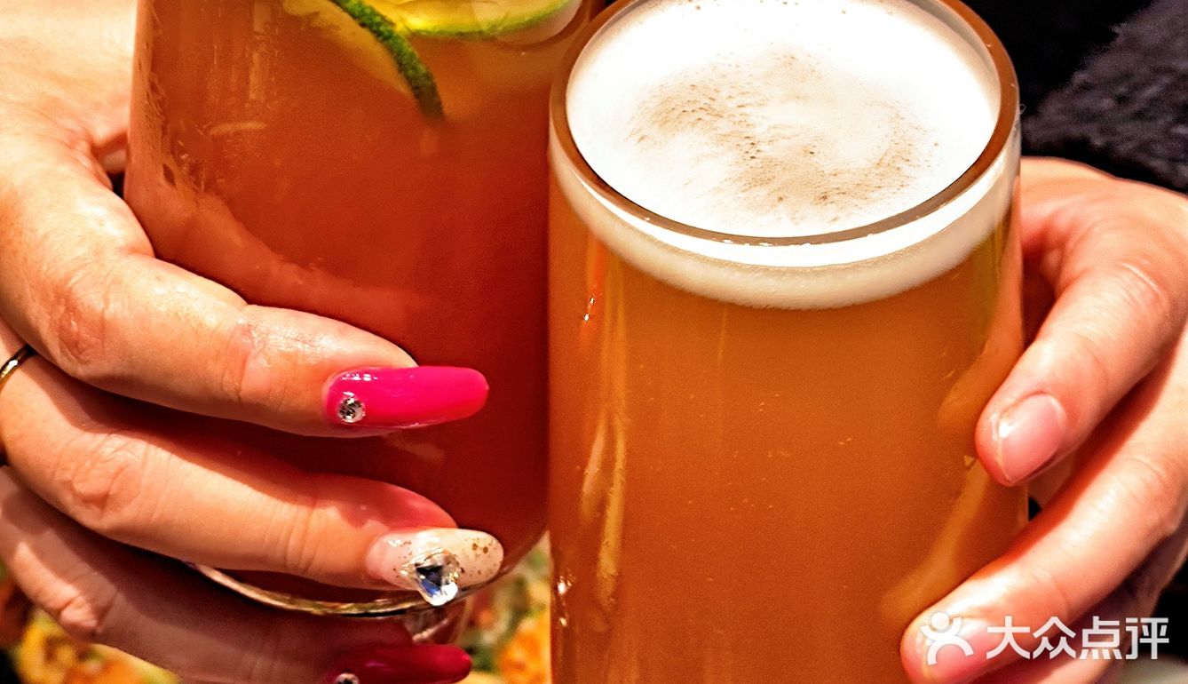 每一道烤肉都很精致，YA BENJIA概念店很有品哦[惊叹]