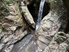 -龙水峡地缝景区