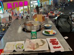 -罗二娘·鲜切牛自助火锅(罗湖东门步行街店)