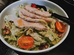 凯撒色拉-wineapp葡萄酒餐吧(外滩金融中心店)