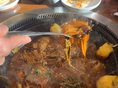 -万里闯关东铁锅炖菜馆(高新旗舰店)