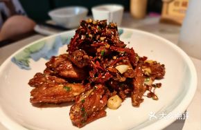 Xiang Spicy Stir-Fried Chicken Wings