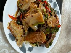 -华威达牛庄(黄埔大道西店)