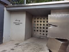 -穹六人间 people 6(岳阳路店)