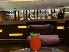 -广州中心皇冠假日酒店·汇点大堂吧