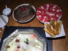 -佬土鹅肠火锅(扬中步行街店)