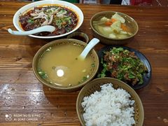 -朱大嘴肥肠血旺(福字街店)
