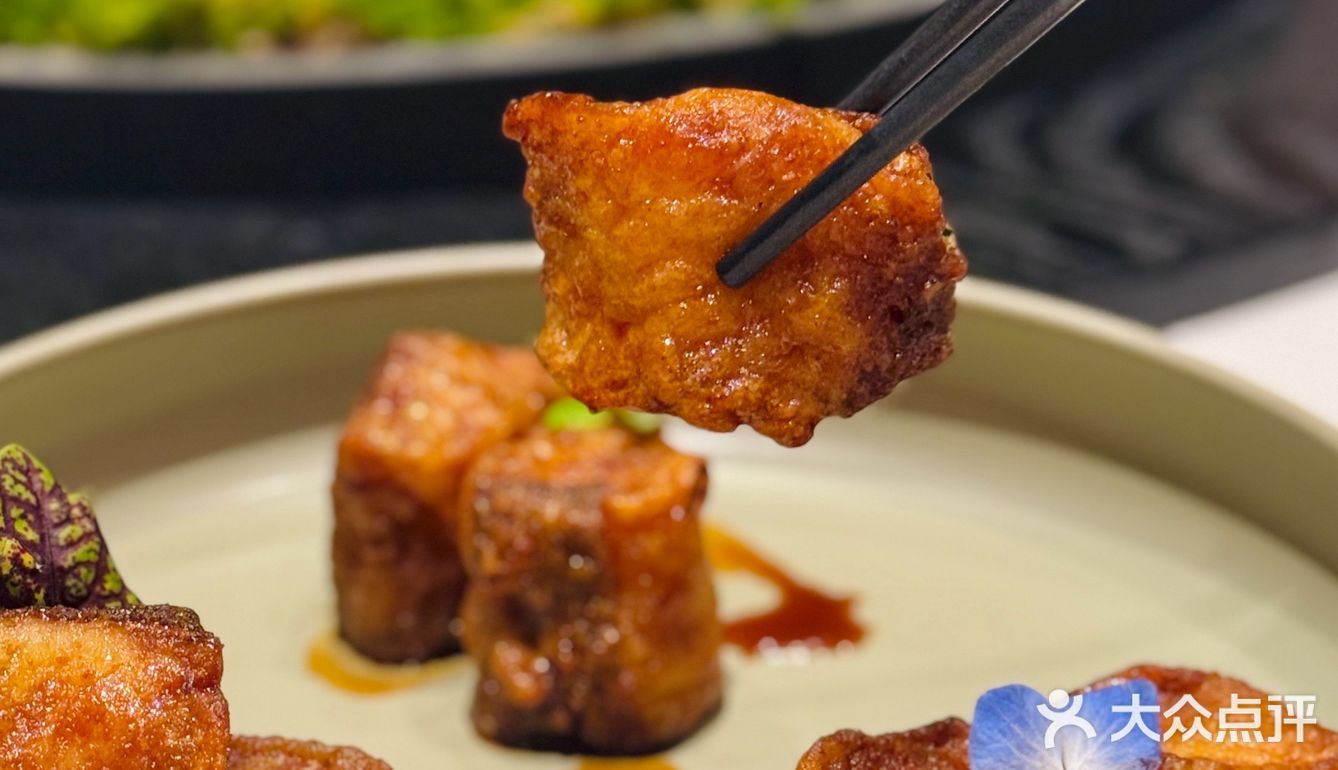 沉浸式的海派雅韵，美到不像话的艺术餐厅