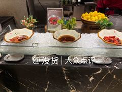 -广州万富希尔顿酒店·感趣自助餐厅·金秋蟹宴生蚝海鲜刺身