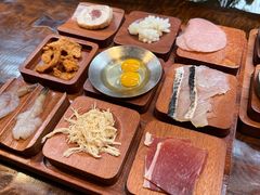 -银米·云南传统过桥米线(双廊黑金冠店)