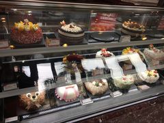 -85度C(生甜甜圈研究工坊·上海平凉店)