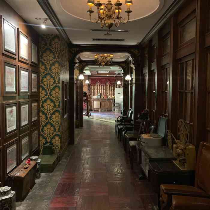 十里洋场音乐餐厅-"几年前去过一次,环境还可以,牛排有待改善.