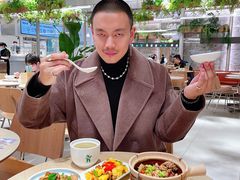 -老乡鸡(上海白玉兰广场店)