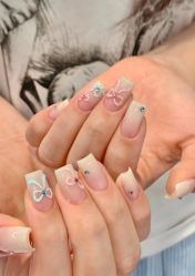 -赢韵美甲美睫瑞士净斑中心