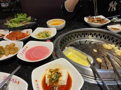 -木槿花韩式炭烤·熟成肉工坊(孙文东路店)