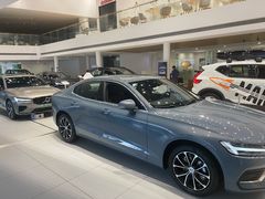 -杭州中沃沃尔沃4S店(滨江区店)