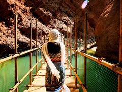 -天山神秘大峡谷