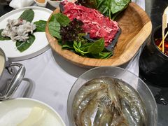 -红鼎豆捞·非遗鲍皇汤火锅(宝丰路店)