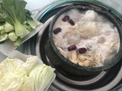 -南渝食府.墨脱石锅松茸鸡