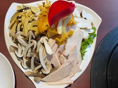 -野菌皇海景野生菌火锅(滨海大道店)