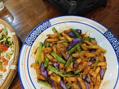-李东农庄(中南百草园地标店)