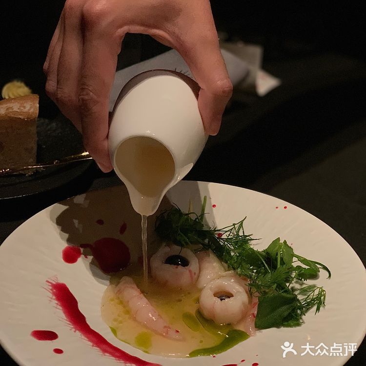 BU CASTLE｜外滩首家暗黑古堡西餐厅🏯