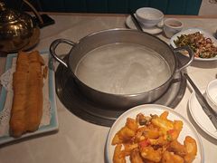 -粤顺渔坊·中山脆肉鲩火锅(清湖店)