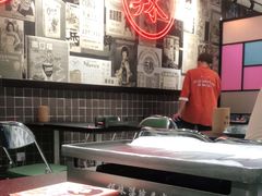 -何妹湿辣牛肉·粤式烧烤砂煲(桂雅路店)