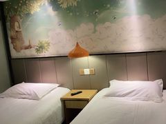 -Zsmart智尚酒店(上海城隍庙老西门地铁站店)