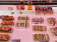 -巴黎贝甜(大宁国际商业广场店)