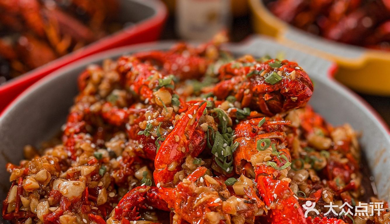 哎呦喂‼️又到了炫小龙虾的季节啦🦞