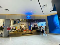 -阿迪达斯(武林银泰三叶草店)