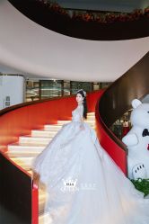 点击看大图 -艾拉·女王婚纱礼服馆
