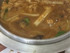 -雪乡人家东北菜·铁锅炖一切(高斯路店)