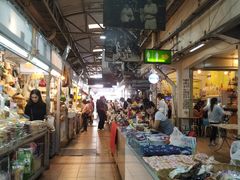 -瓦洛洛传统市场